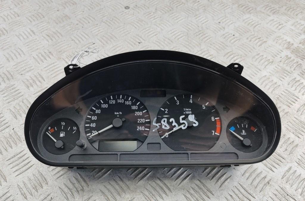 приборная панель BMW 3 E36 1997, 1.6 л., бензин, МКПП, красный, хетчбэк 3 дв., 62118371552