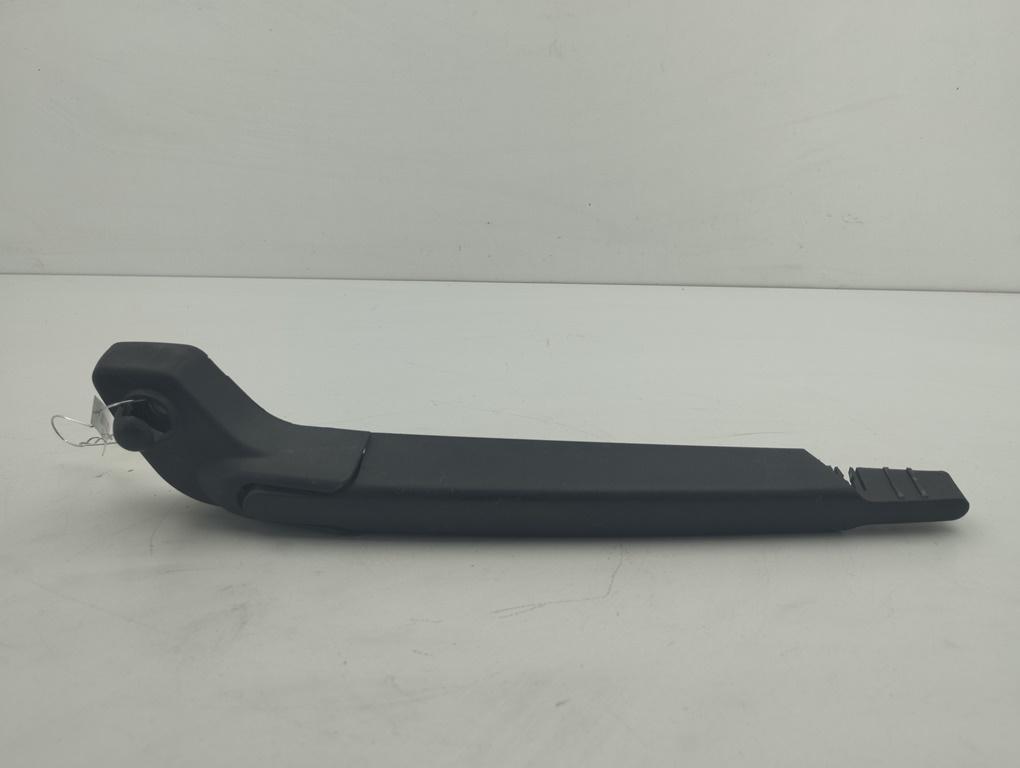 Щеткодержатель (поводок стеклоочистителя) задний Volvo V70 2001, 2.3 л., бензин, АКПП, чёрный, универсал