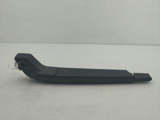 Щеткодержатель (поводок стеклоочистителя) задний Volvo V70 2 поколение 2001, 2.3 л., бензин, АКПП, чёрный, универсал