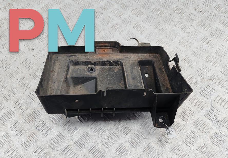 полка аккумулятора Opel Astra G 2003, 1.6 л., бензин, МКПП, синий, хетчбэк 5 дв., 24449812 - фото №1