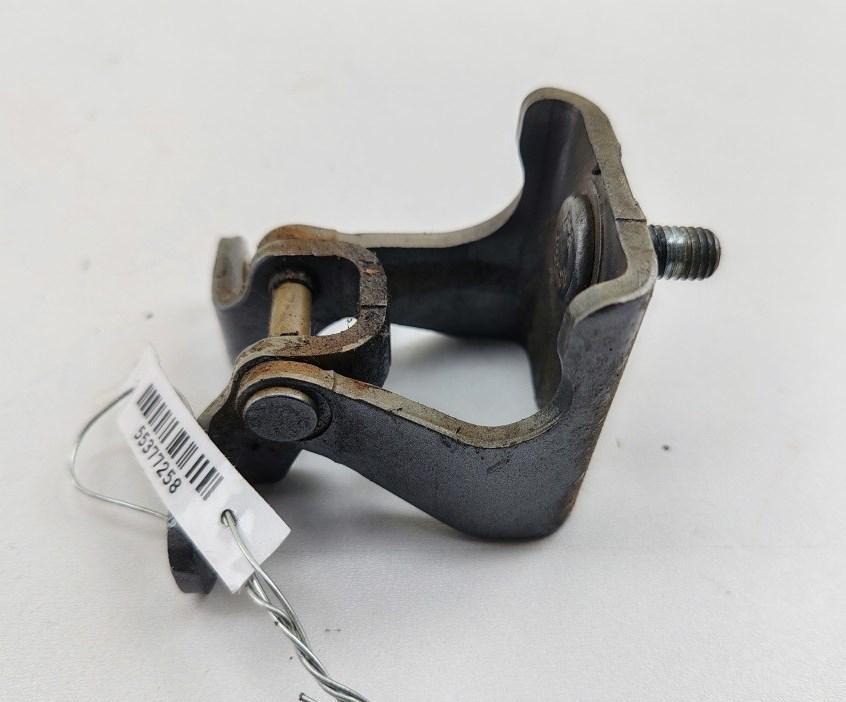 петля крышки багажника Volkswagen Golf-6 2010, серый, хетчбэк 5 дв., 5K6827301A