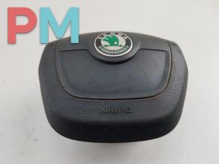 подушка безопасности водителя Skoda Fabia 2 поколение (5J) 2009, 1.4 л., бензин, МКПП, чёрный, универсал, 5J0880201H