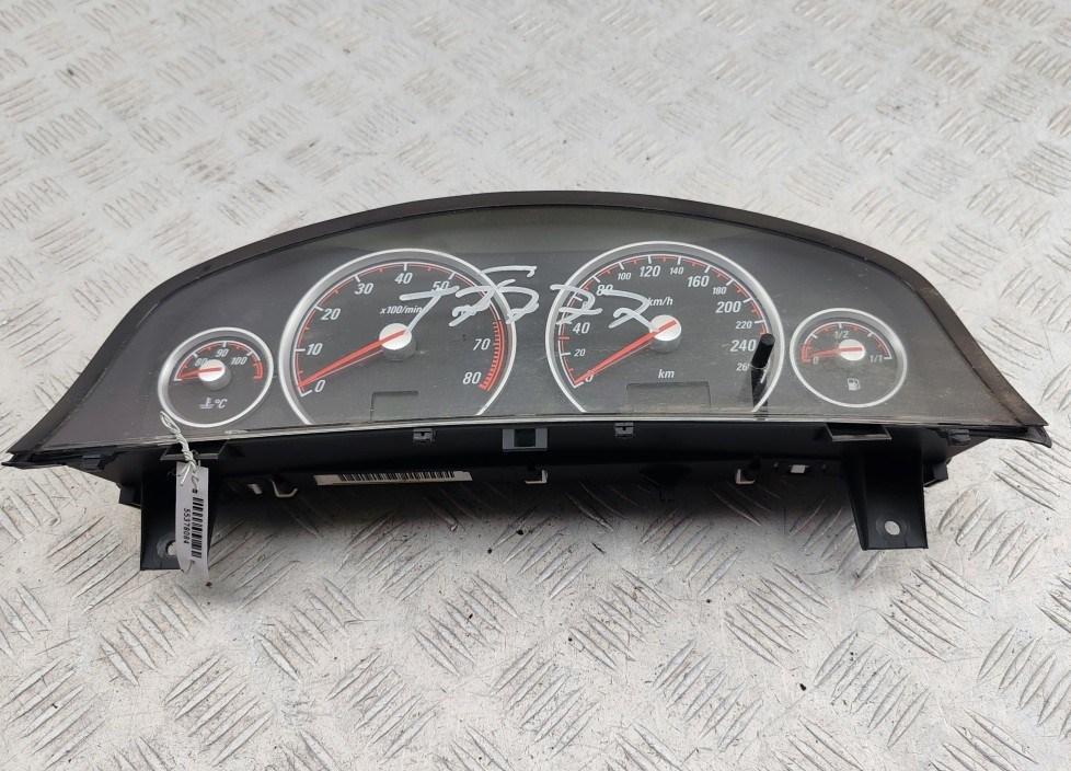 приборная панель Opel Vectra C 2004, 2.2 л., бензин, МКПП, серый, хетчбэк 5 дв., 13186660CE