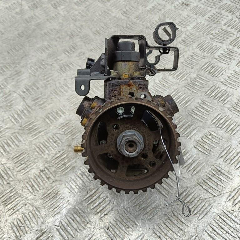 ТНВД Ford Focus II 2007, 1.6 л., дизель, МКПП, красный, универсал, 0445010102, 9656300380
