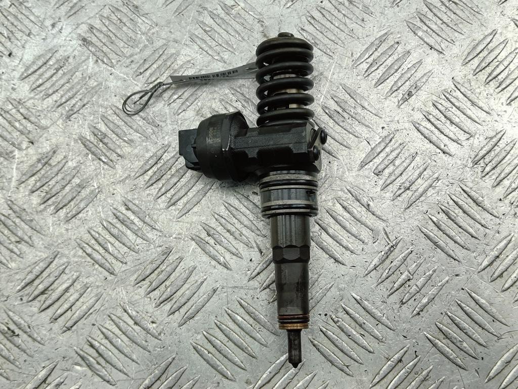 форсунка Volkswagen Touran 2006, 2.0 л., дизель, МКПП, белый, минивэн, 038130073BQ, 0414720312