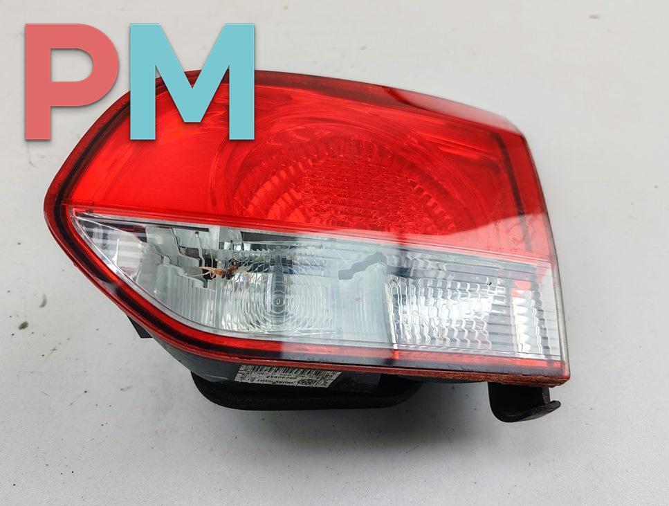 фонарь крышки багажника правый Volkswagen Golf 6 поколение 2010, 1.4 л., бензин, АКПП, серый, хетчбэк 5 дв., 89090010 - фото №1