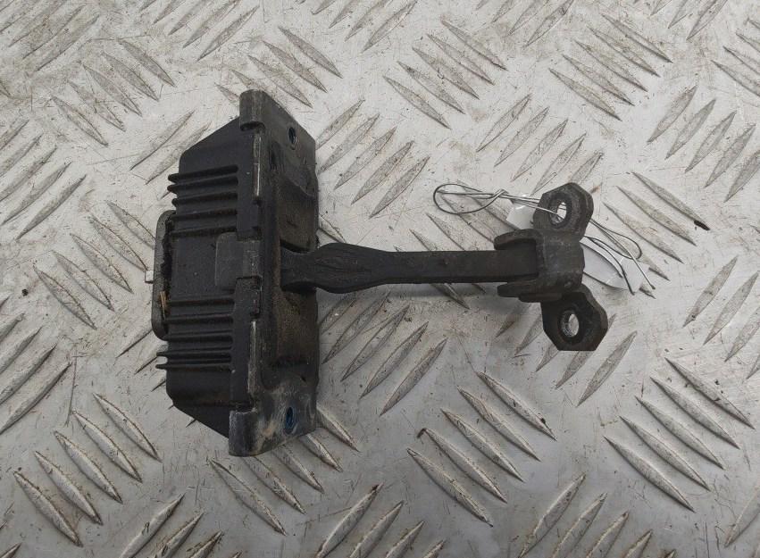 ограничитель открывания двери Mercedes-Benz Vito 2008, микроавтобус, 6397200016