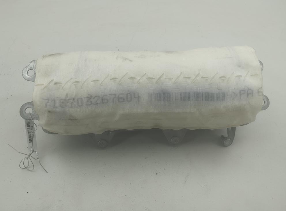 подушка безопасности пассажира Ford Focus I 2002, 1.8 л., бензин, МКПП, чёрный, универсал, 30355099A