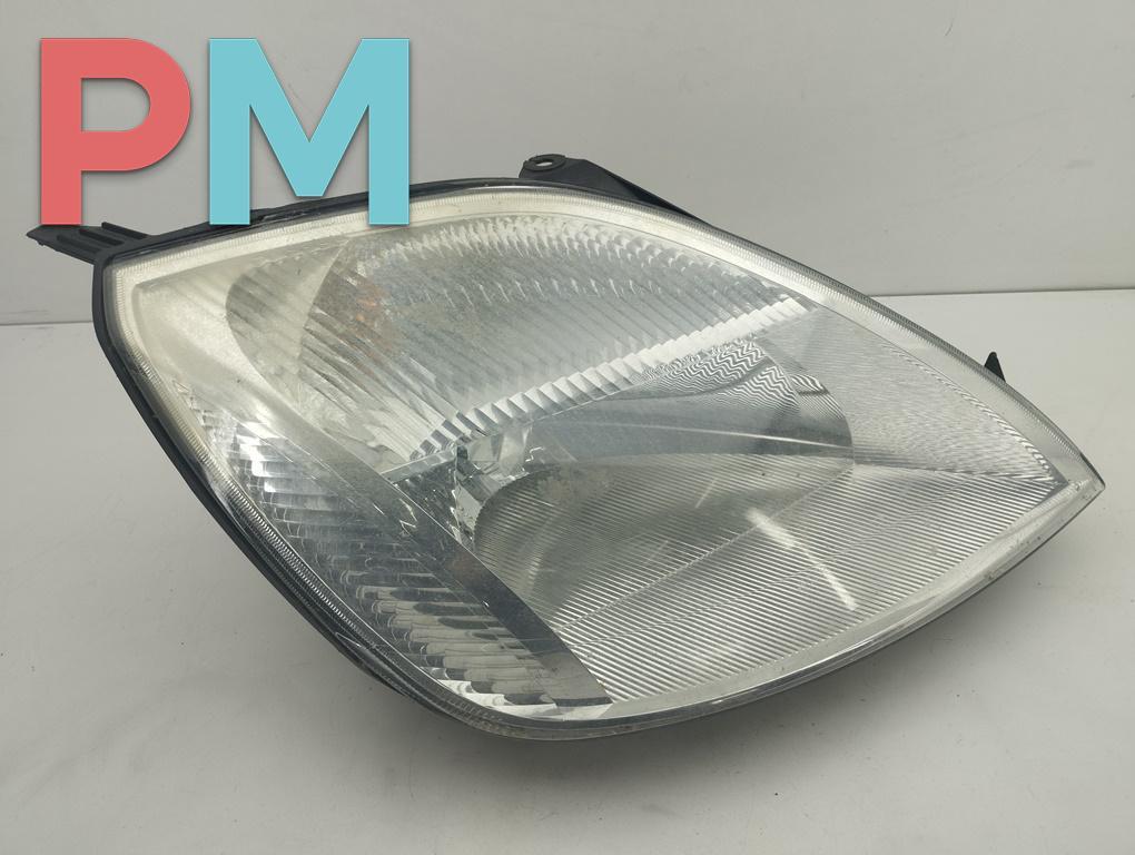 фара правая Ford Fiesta 5 поколение 2004, 1.3 л., бензин, МКПП, серый, хетчбэк 5 дв. - фото №1