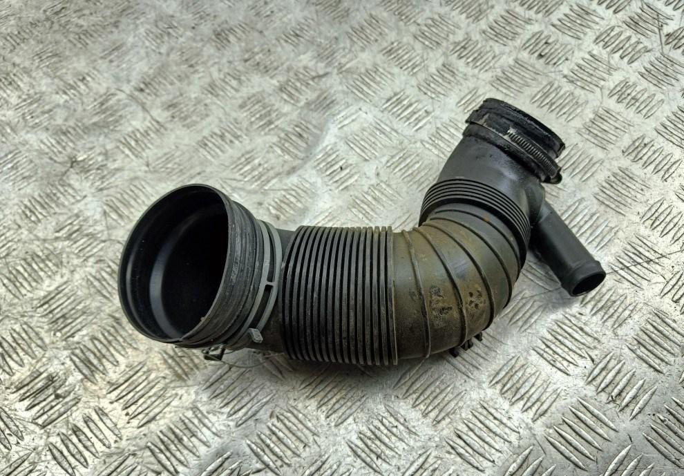 патрубок воздушного фильтра Volkswagen Passat B6 2009, 2.0 л., дизель, 3C0129654P