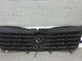 решетка радиатора Volkswagen Passat B6 2005, 1.9 л., дизель, МКПП, седан - фото №4