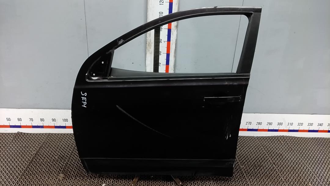 дверь передняя левая Nissan Qashqai 2 поколение 2013, 1.5 л., дизель, МКПП, внедорожник 5 дв. - фото №1