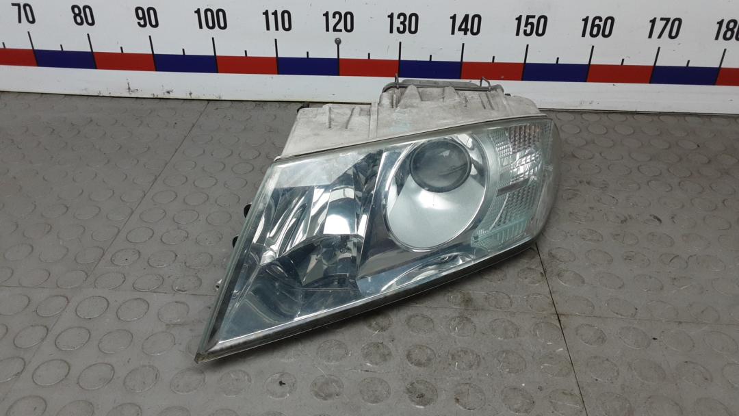 фара левая Skoda Octavia 2 поколение (A5) 2006, 1.9 л., D TDI PD, дизель, МКПП, хетчбэк 5 дв. - фото №1