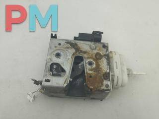 замок двери передней левой Audi A4 B5 [рестайлинг] 1999, 1.8 л., бензин, МКПП, красный, универсал, 8D1837015F