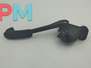педаль Volvo S80 1 поколение 1999, 2.0 л., бензин, МКПП, чёрный, седан, 9496822
