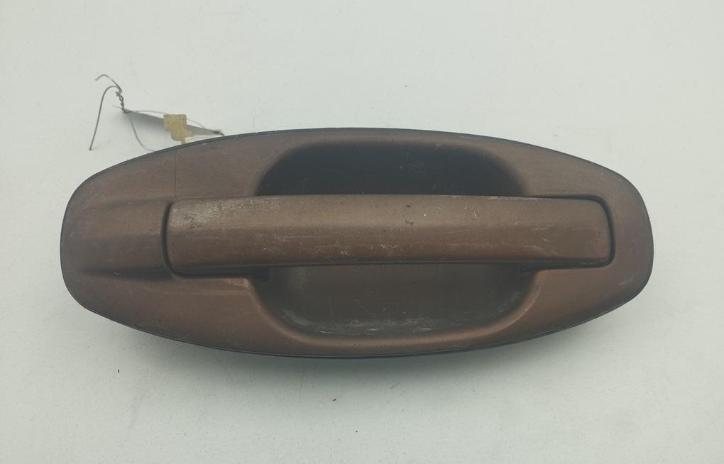 ручка наружная задняя правая Hyundai Santa Fe 2001, 2.0 л., дизель, МКПП, коричневый, внедорожник 5 дв., 8366026000