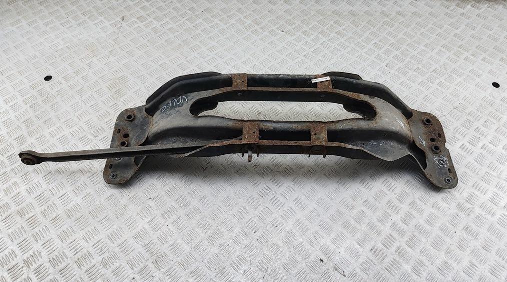 подрамник передний Alfa Romeo 147 2006, 1.6 л., бензин, МКПП, чёрный, хетчбэк 3 дв.