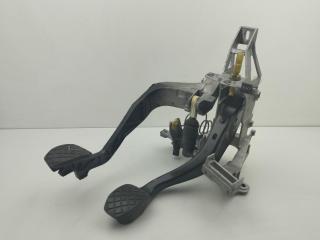 узел педальный (блок педалей) Audi A4 B5 1997, 1.8 л., бензин, МКПП, серый, седан, 8D1721117E