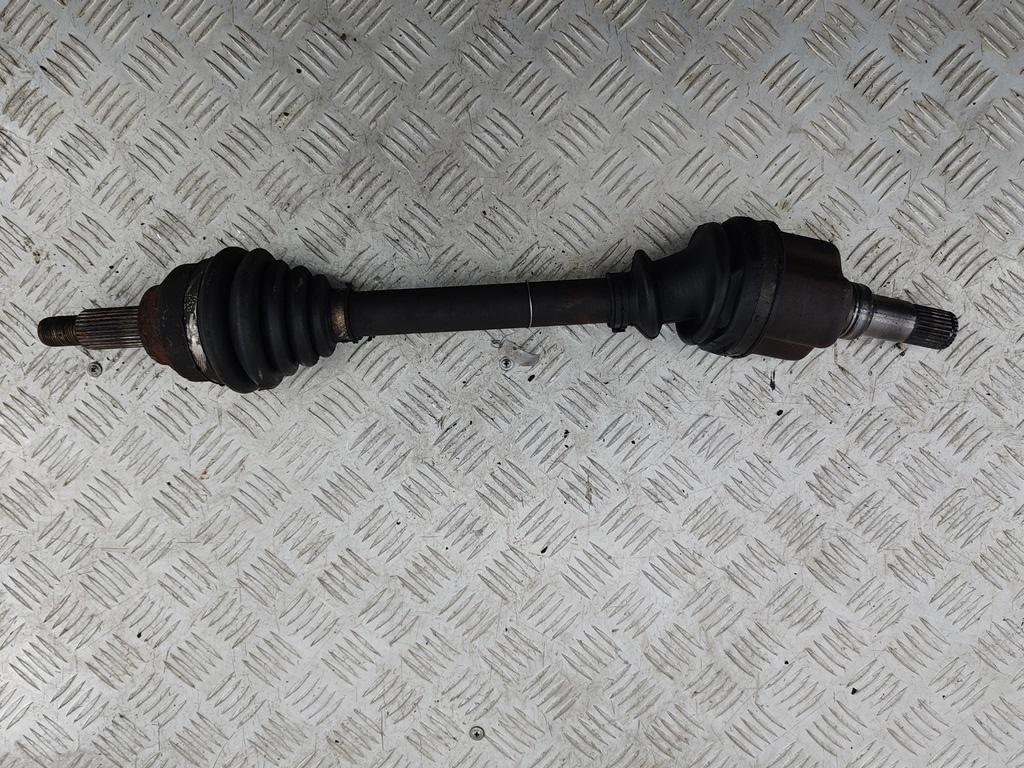 полуось передняя левая (приводной вал, ШРУС) Ford Mondeo III 2001, 1.8 л., бензин, МКПП, серый, хетчбэк 5 дв.
