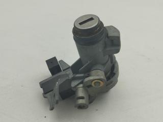 Личинка замка багажника Audi A4 B6 2002, 2.0 л., бензин, МКПП, чёрный, седан, 8E0827573A