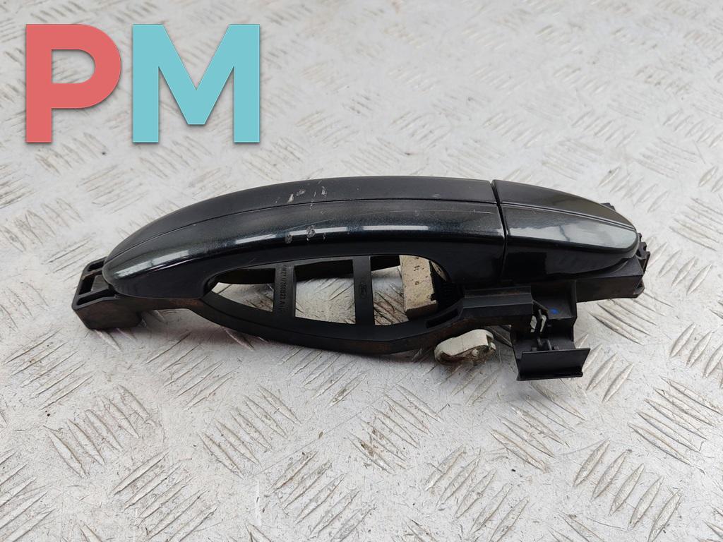 ручка наружная задняя правая Ford Mondeo 4 поколение 2008, 2.0 л., бензин, МКПП, чёрный, седан, 6M21U266B23 - фото №1