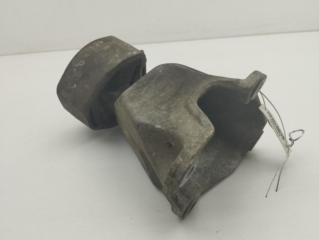 кронштейн КПП Audi A4 B5 1997, 1.6 л., бензин, МКПП, зелёный, седан, 8D0399113AB