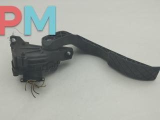 педаль Audi A4 B6 2002, 2.0 л., бензин, МКПП, чёрный, седан, 8EI721523A