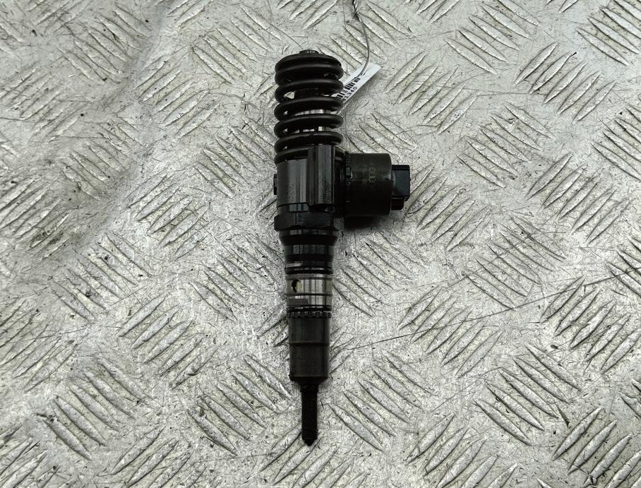 форсунка Audi A4 B7 2005, 2.0 л., дизель, МКПП, чёрный, универсал, 03G130073G, 0414720404 - фото №1