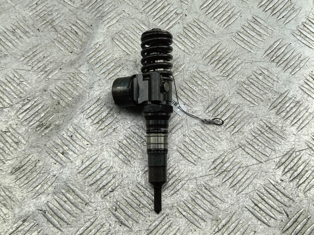 форсунка Audi A4 B7 2005, 2.0 л., дизель, МКПП, чёрный, универсал, 03G130073G, 0414720404