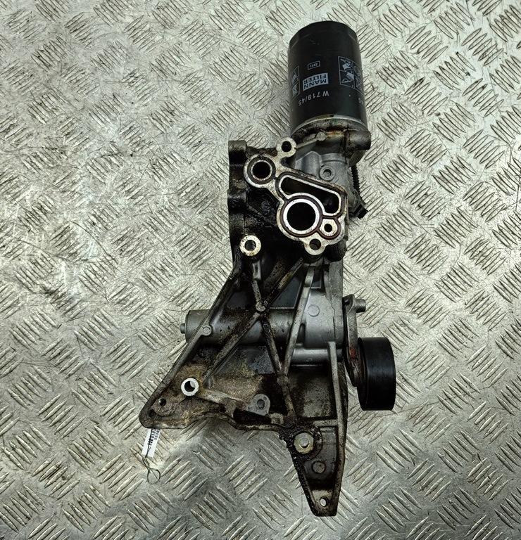 корпус масляного фильтра Volkswagen Passat B6 2007, 1.8 л., бензин, МКПП, универсал, 06J903143 - фото №1