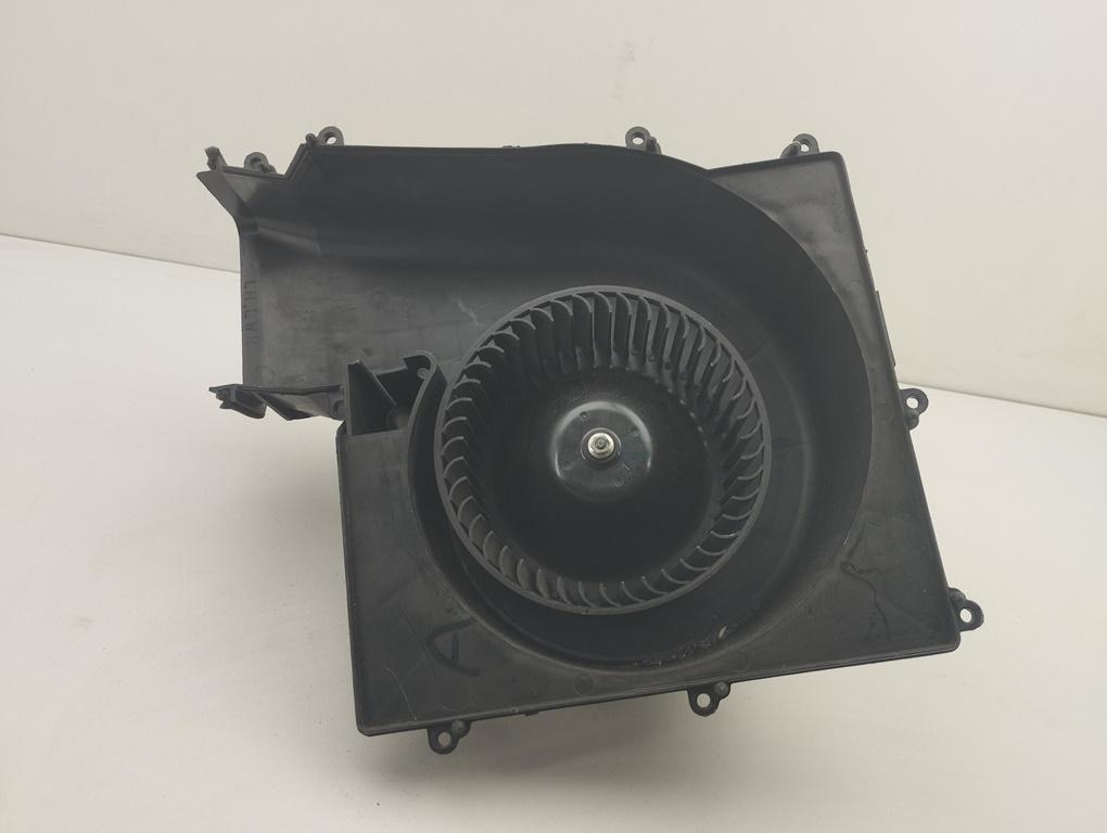 моторчик печки Nissan Almera N16 2003, 1.5 л., бензин, МКПП, серый, хетчбэк 5 дв.