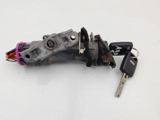 замок зажигания Audi A4 B5 1997, 1.8 л., бензин, МКПП, синий, универсал, 4B0905851A