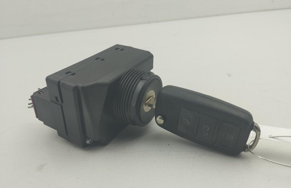 замок зажигания Audi A8 D3 2003, 4.2 л., бензин, АКПП, синий, седан, 3D0905865H