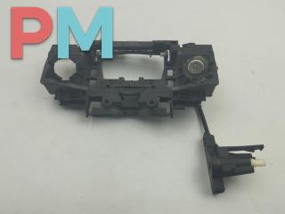 Корпус (держатель) ручки двери передней левой Audi A8 D3/4E 2003, 4.2 л., бензин, АКПП, синий, седан, 4E0839885M