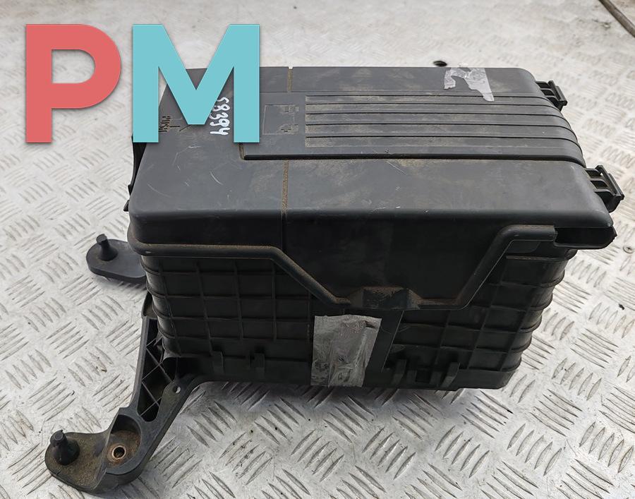 Кожух аккумулятора (короб АКБ) Volkswagen Golf 5 поколение 2005, 1.4 л., бензин, МКПП, серый, хетчбэк 5 дв., 1K0915335C - фото №1