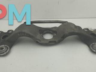 кронштейн КПП Audi A4 B6 2001, 2.0 л., бензин, АКПП, серый, седан