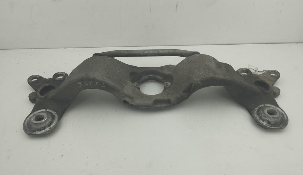 кронштейн КПП Audi A4 B6 2001, 2.0 л., бензин, АКПП, серый, седан