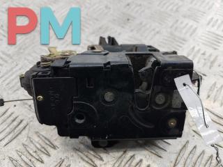 замок двери передней левой Volkswagen Golf 4 поколение 1998, 1.8 л., бензин, МКПП, красный, хетчбэк 3 дв.