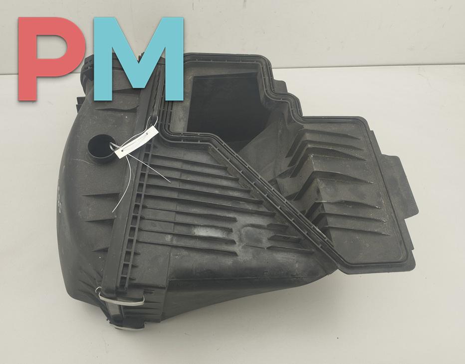 корпус воздушного фильтра BMW 7 серия E65/E66/E67 2003, 4.4 л., бензин, АКПП, зелёный, седан, 7501193 - фото №1