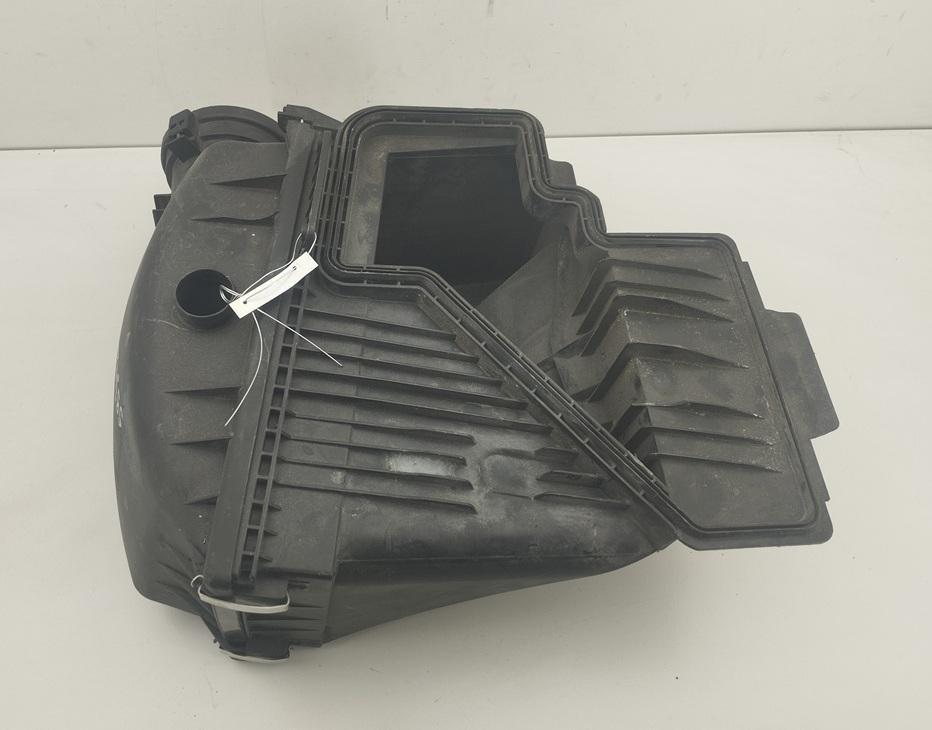 корпус воздушного фильтра BMW 7 E65/E66 2003, 4.4 л., бензин, АКПП, зелёный, седан, 7501193