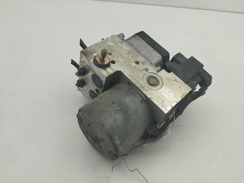 блок ABS Volkswagen Passat B5 1999, 1.8 л., бензин, МКПП, красный, универсал, 8E0614111B