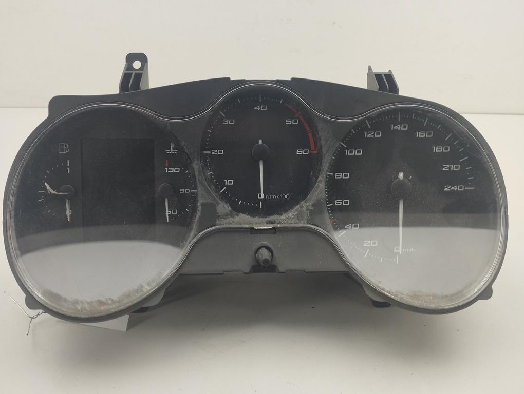 приборная панель SEAT Leon 2010, 1.6 л., дизель, МКПП, серый, хетчбэк 5 дв., 1P0920853B
