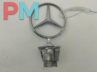 эмблема Mercedes-Benz C-Класс W202/S202 1993, 1.8 л., бензин, МКПП, синий, седан