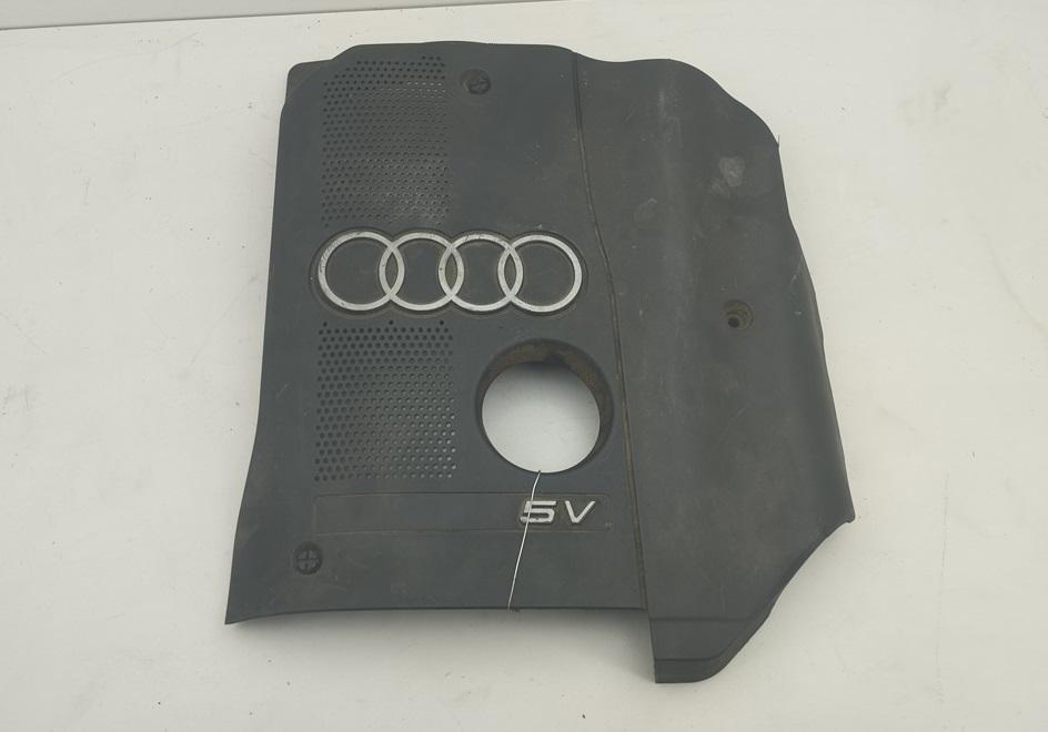 декоративная крышка двигателя Audi A4 B5 1999, 1.8 л., бензин, МКПП, красный, универсал, 058103724Q