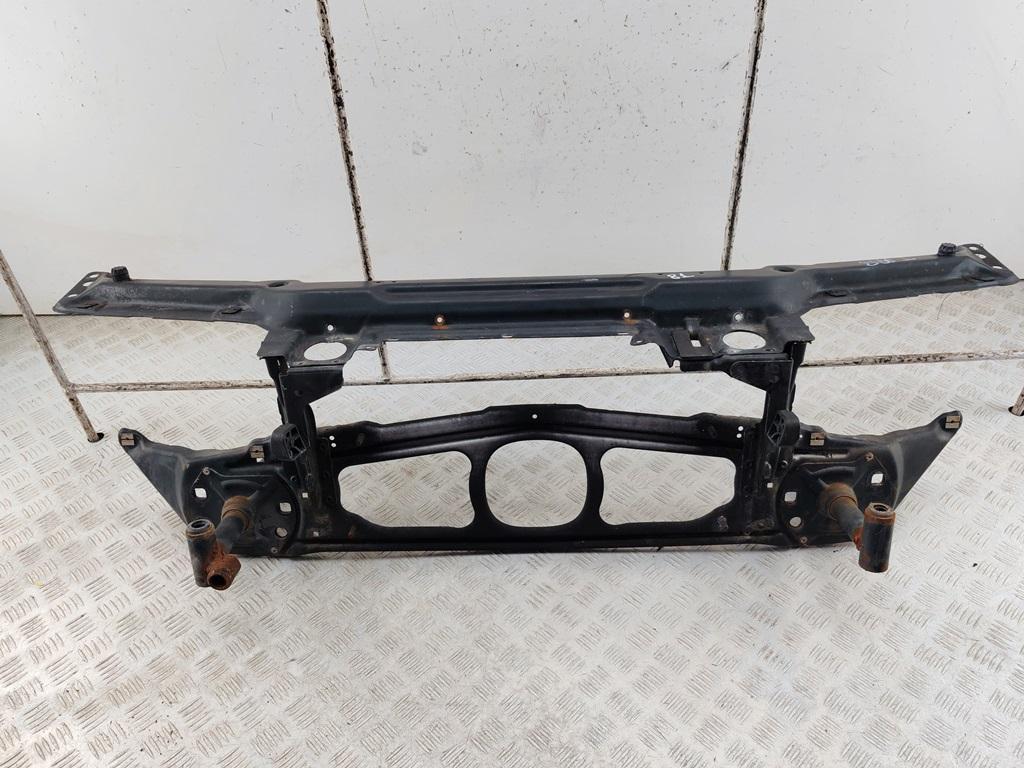 Рамка радиатора BMW 3 E46 2004, 2.0 л., дизель, МКПП, серый, седан