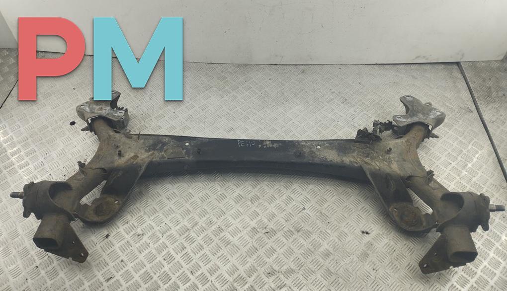 подрамник передний Renault Megane 2 поколение 2004, 1.6 л., бензин, МКПП, чёрный, универсал - фото №1