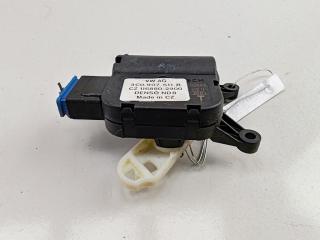 моторчик заслонки печки Volkswagen Passat B6 2009, 2.0 л., дизель, АКПП, серый, универсал, 3C0907511B