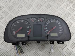 приборная панель Volkswagen Golf 4 поколение 1998, 1.8 л., бензин, МКПП, красный, хетчбэк 3 дв., 1J0919881B