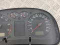 приборная панель Volkswagen Golf 4 поколение 1998, 1.8 л., бензин, МКПП, красный, хетчбэк 3 дв., 1J0919881B - фото №3