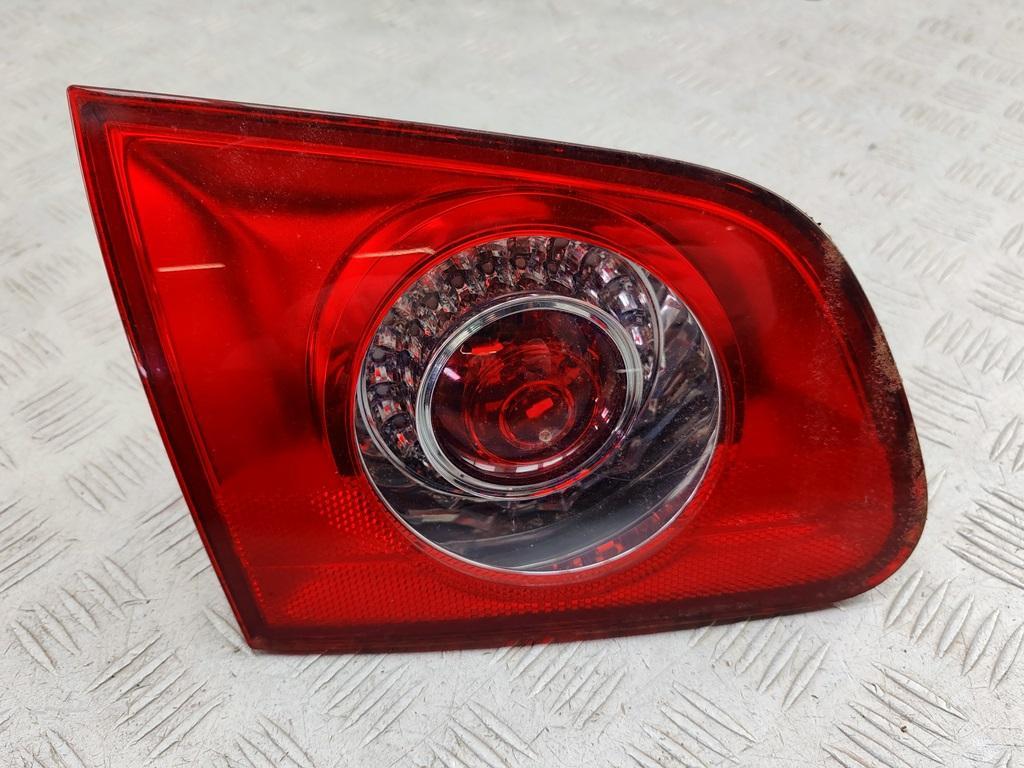 фонарь крышки багажника левый Volkswagen Passat B6 2009, 2.0 л., дизель, АКПП, серый, универсал, 3C9945093 - фото №1
